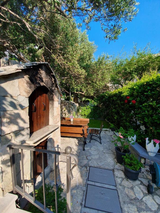Apartmani Renata Brela Esterno foto